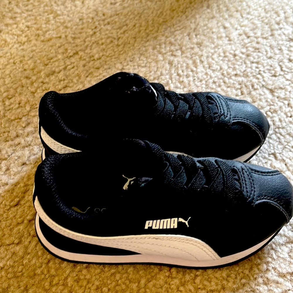 Kids Shoes. In good condition.